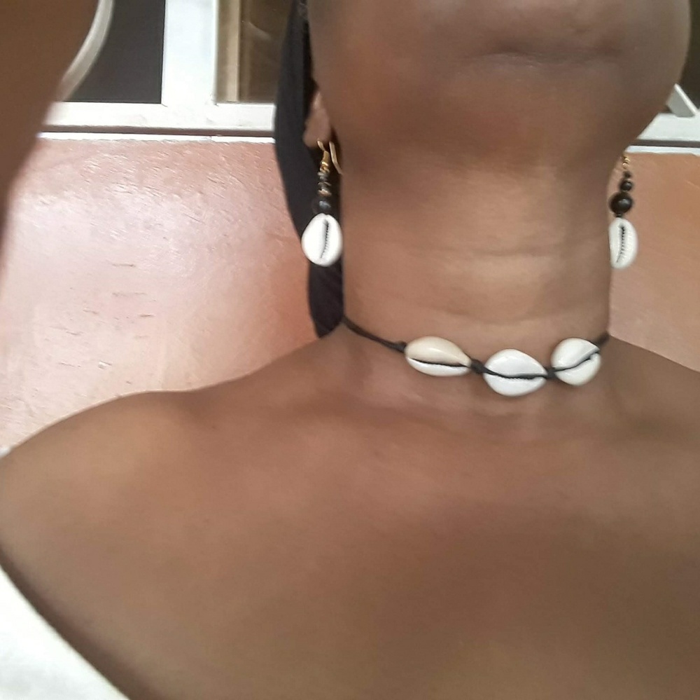 Jewelry - Picture 4 of 5